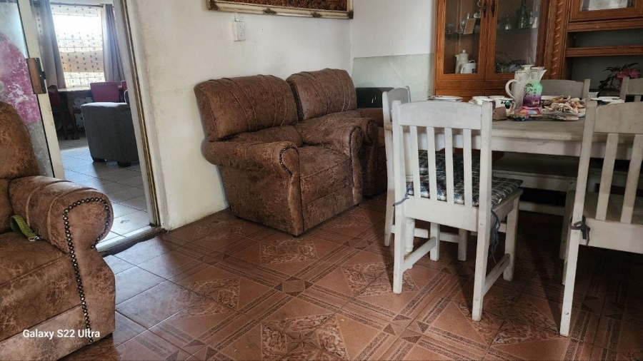 5 Bedroom Property for Sale in Oos Einde North West